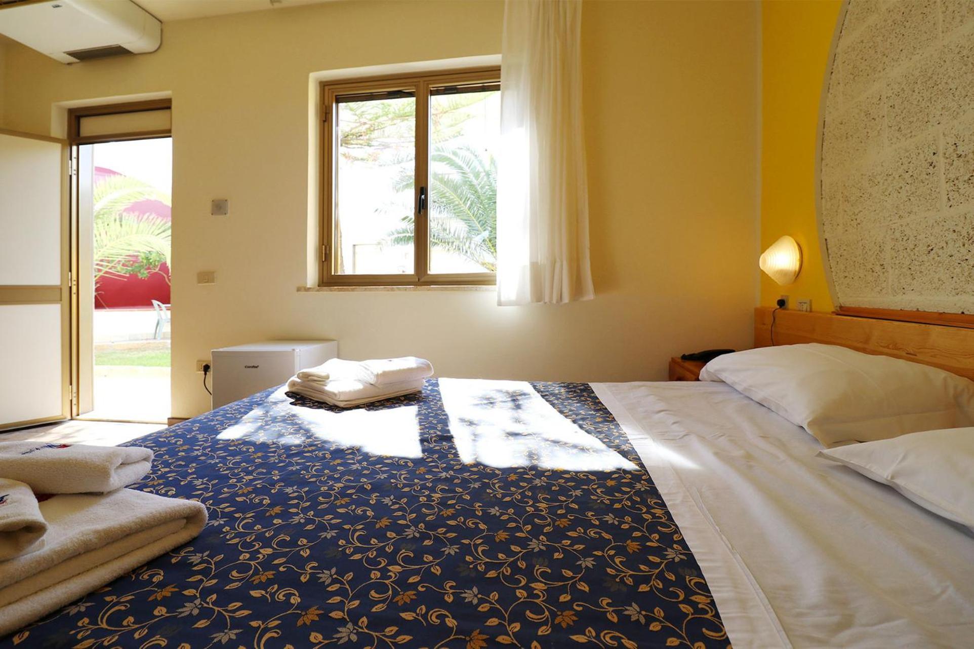 Nirvana Club Village บอตริเชลโล ภายนอก รูปภาพ
