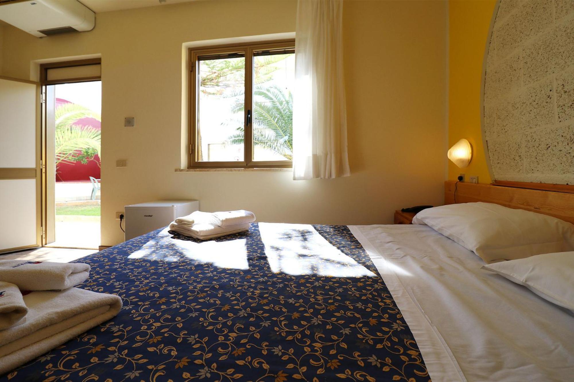 Nirvana Club Village บอตริเชลโล ภายนอก รูปภาพ